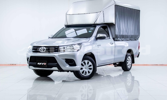 ซื้อ รถมือสอง Toyota Hiluxe Revo อื่น ๆ รถยนต์ ใน %{เมือง} ใน กรุงเทพมหานคร