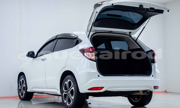 ซื้อ รถมือสอง Honda HR-V ขาว รถยนต์ ใน %{เมือง} ใน กรุงเทพมหานคร ซื้อ รถมือสอง Honda HR-V ขาว รถยนต์ ใน %{เมือง} ใน กรุงเทพมหานคร