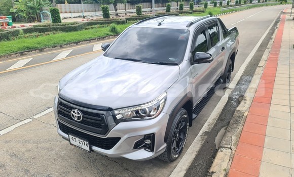 ซื้อ รถมือสอง Toyota Hiluxe Revo อื่น ๆ รถยนต์ ใน %{เมือง} ใน กรุงเทพมหานคร