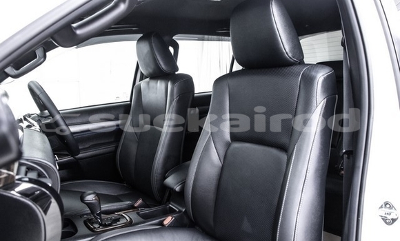 ซื้อ รถมือสอง Toyota Hiluxe Revo ขาว รถยนต์ ใน %{เมือง} ใน กรุงเทพมหานคร ซื้อ รถมือสอง Toyota Hiluxe Revo ขาว รถยนต์ ใน %{เมือง} ใน กรุงเทพมหานคร