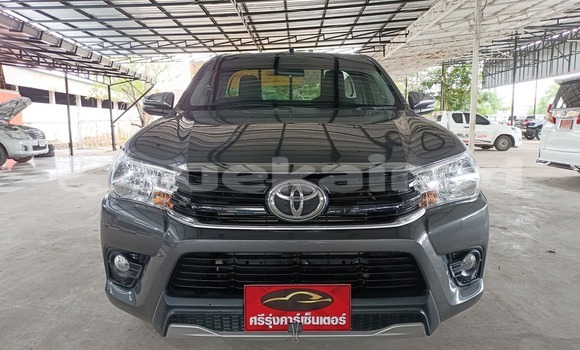 Buy Used Toyota Hiluxe Revo Other Car in Yasothon in Yasothon Buy Used Toyota Hiluxe Revo Other Car in Yasothon in Yasothon