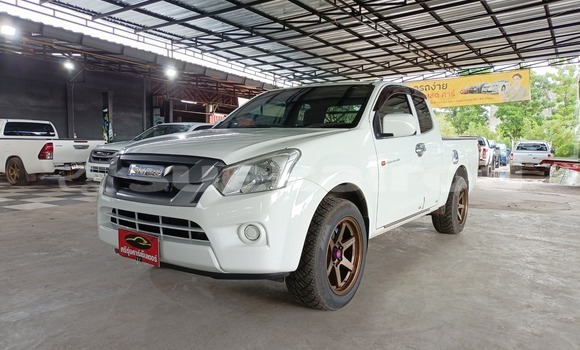ซื้อ รถมือสอง Isuzu D-Max ขาว รถยนต์ ใน %{เมือง} ใน ยโสธร
