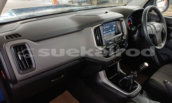 Buy Used Chevrolet Colorado Blue Car in Yasothon in Yasothon Buy Used Chevrolet Colorado Blue Car in Yasothon in Yasothon