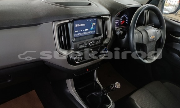 Buy Used Chevrolet Colorado Blue Car in Yasothon in Yasothon Buy Used Chevrolet Colorado Blue Car in Yasothon in Yasothon