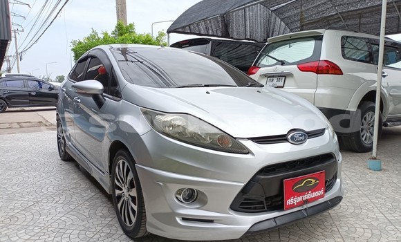ซื้อ รถมือสอง Ford Fiesta สีน้ำเงิน รถยนต์ ใน %{เมือง} ใน ยโสธร ซื้อ รถมือสอง Ford Fiesta สีน้ำเงิน รถยนต์ ใน %{เมือง} ใน ยโสธร