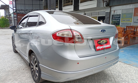 ซื้อ รถมือสอง Ford Fiesta สีน้ำเงิน รถยนต์ ใน %{เมือง} ใน ยโสธร ซื้อ รถมือสอง Ford Fiesta สีน้ำเงิน รถยนต์ ใน %{เมือง} ใน ยโสธร