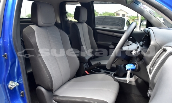Buy Used Chevrolet Colorado Blue Car in Yasothon in Yasothon Buy Used Chevrolet Colorado Blue Car in Yasothon in Yasothon