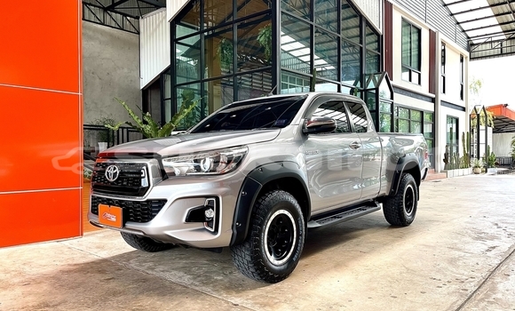 ซื้อ รถมือสอง Toyota Hiluxe Revo อื่น ๆ รถยนต์ ใน %{เมือง} ใน กรุงเทพมหานคร