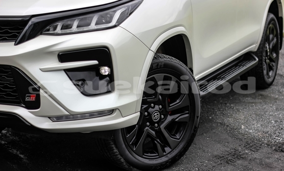 Buy Used Toyota Fortuner White Car in Chiang Mai in Chiang Mai Buy Used Toyota Fortuner White Car in Chiang Mai in Chiang Mai