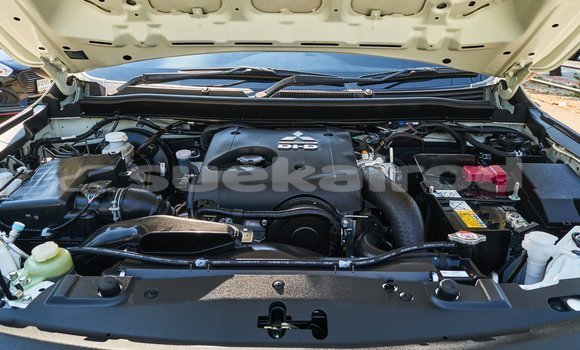 Buy Used Mitsubishi Triton White Car in Bangkok in Bangkok Buy Used Mitsubishi Triton White Car in Bangkok in Bangkok