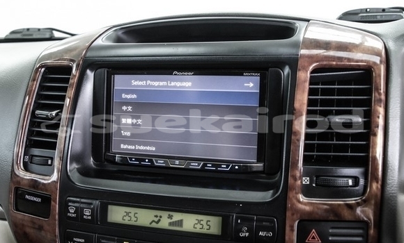 Buy Used Toyota Land Cruiser Prado White Car in Bangkok in Bangkok Buy Used Toyota Land Cruiser Prado White Car in Bangkok in Bangkok