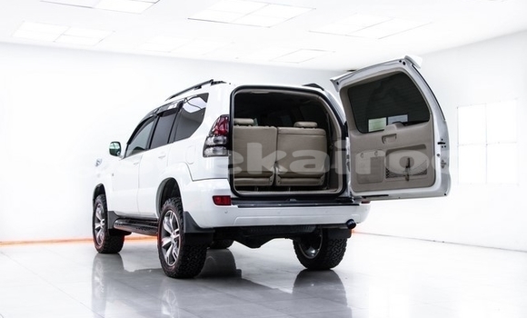 Buy Used Toyota Land Cruiser Prado White Car in Bangkok in Bangkok Buy Used Toyota Land Cruiser Prado White Car in Bangkok in Bangkok