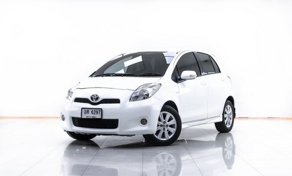 Buy Used Toyota Yaris White Car in Bangkok in Bangkok