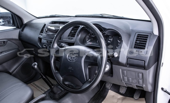 Buy Used Toyota Hiluxe VIGO White Car in Bangkok in Bangkok Buy Used Toyota Hiluxe VIGO White Car in Bangkok in Bangkok