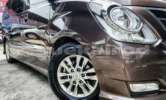 Buy Used Hyundai H1 Brown Car in Bangkok in Bangkok Buy Used Hyundai H1 Brown Car in Bangkok in Bangkok