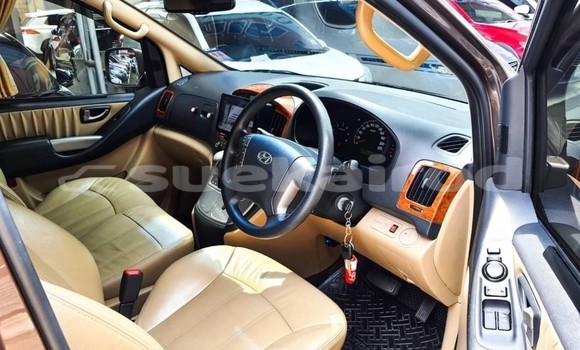 Buy Used Hyundai H1 Brown Car in Bangkok in Bangkok Buy Used Hyundai H1 Brown Car in Bangkok in Bangkok