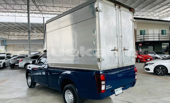 Buy Used Isuzu D–MAX Blue Car in Bangkok in Bangkok Buy Used Isuzu D–MAX Blue Car in Bangkok in Bangkok