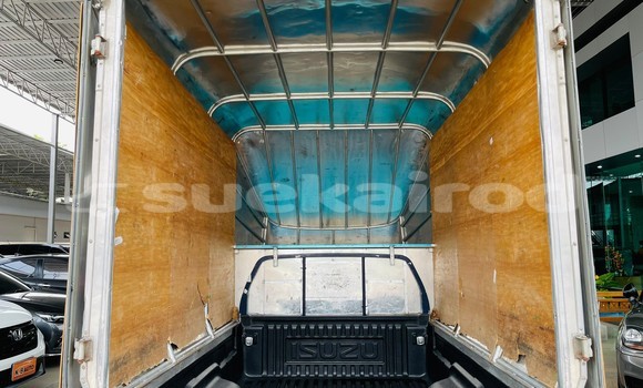 Buy Used Isuzu D–MAX Blue Car in Bangkok in Bangkok Buy Used Isuzu D–MAX Blue Car in Bangkok in Bangkok