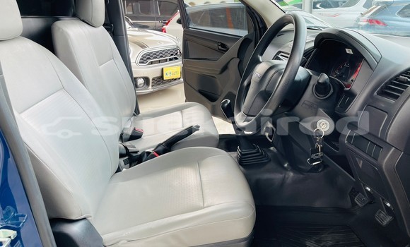 Buy Used Isuzu D–MAX Blue Car in Bangkok in Bangkok Buy Used Isuzu D–MAX Blue Car in Bangkok in Bangkok