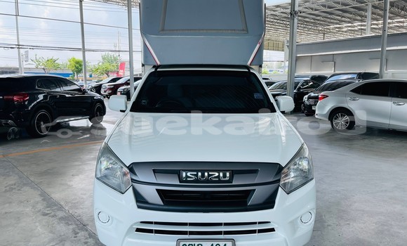 ซื้อ รถมือสอง Isuzu D–MAX ขาว รถยนต์ ใน %{เมือง} ใน กรุงเทพมหานคร ซื้อ รถมือสอง Isuzu D–MAX ขาว รถยนต์ ใน %{เมือง} ใน กรุงเทพมหานคร