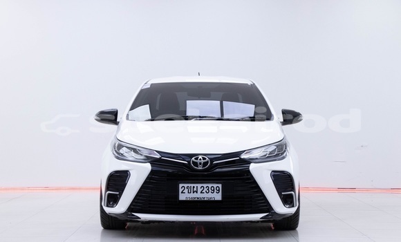 Buy Used Toyota Yaris White Car in Bangkok in Bangkok Buy Used Toyota Yaris White Car in Bangkok in Bangkok