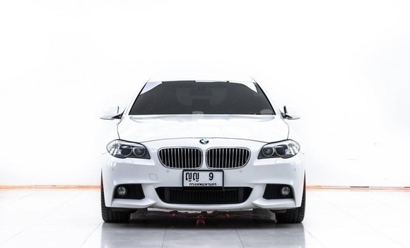 ซื้อ รถมือสอง BMW 5–Series ขาว รถยนต์ ใน %{เมือง} ใน กรุงเทพมหานคร ซื้อ รถมือสอง BMW 5–Series ขาว รถยนต์ ใน %{เมือง} ใน กรุงเทพมหานคร