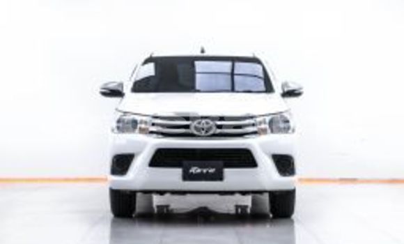 Buy Used Toyota Hiluxe Revo White Car in Bangkok in Bangkok Buy Used Toyota Hiluxe Revo White Car in Bangkok in Bangkok