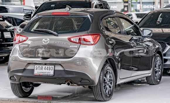 ซื้อ รถมือสอง Mazda 2 สีน้ำตาล รถยนต์ ใน %{เมือง} ใน กรุงเทพมหานคร ซื้อ รถมือสอง Mazda 2 สีน้ำตาล รถยนต์ ใน %{เมือง} ใน กรุงเทพมหานคร