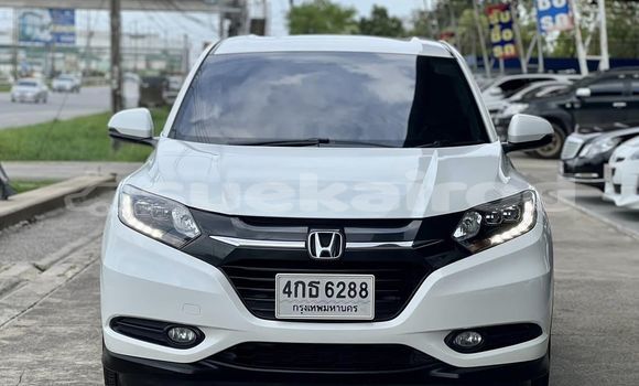 Buy Used Honda HR-V White Car in Bangkok in Bangkok Buy Used Honda HR-V White Car in Bangkok in Bangkok