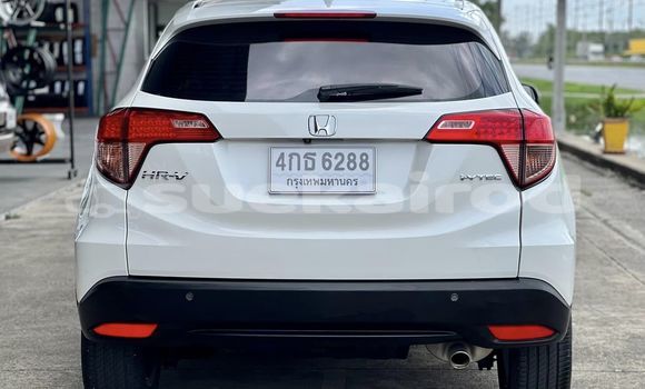 Buy Used Honda HR-V White Car in Bangkok in Bangkok Buy Used Honda HR-V White Car in Bangkok in Bangkok