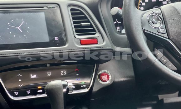 Buy Used Honda HR-V White Car in Bangkok in Bangkok Buy Used Honda HR-V White Car in Bangkok in Bangkok