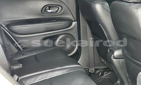 Buy Used Honda HR-V White Car in Bangkok in Bangkok Buy Used Honda HR-V White Car in Bangkok in Bangkok