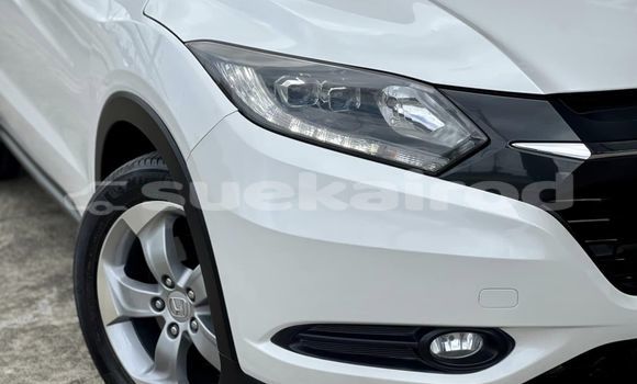 Buy Used Honda HR-V White Car in Bangkok in Bangkok Buy Used Honda HR-V White Car in Bangkok in Bangkok