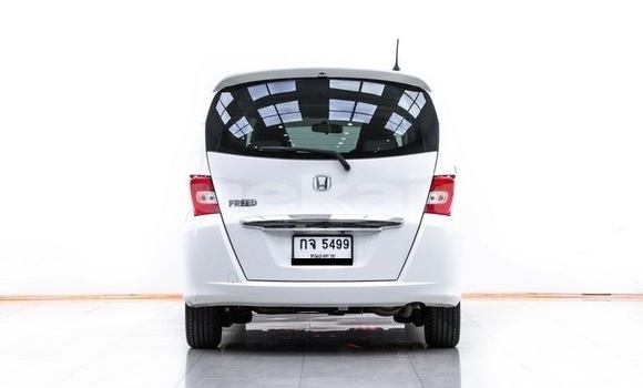 Buy Used Honda Freed White Car in Bangkok in Bangkok Buy Used Honda Freed White Car in Bangkok in Bangkok