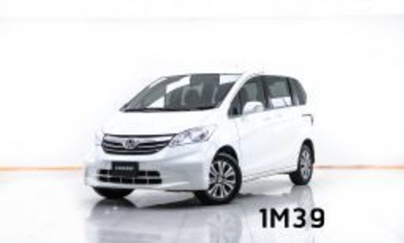 Buy Used Honda Freed White Car in Bangkok in Bangkok Buy Used Honda Freed White Car in Bangkok in Bangkok