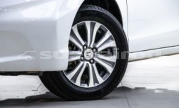 Buy Used Honda Freed White Car in Bangkok in Bangkok Buy Used Honda Freed White Car in Bangkok in Bangkok