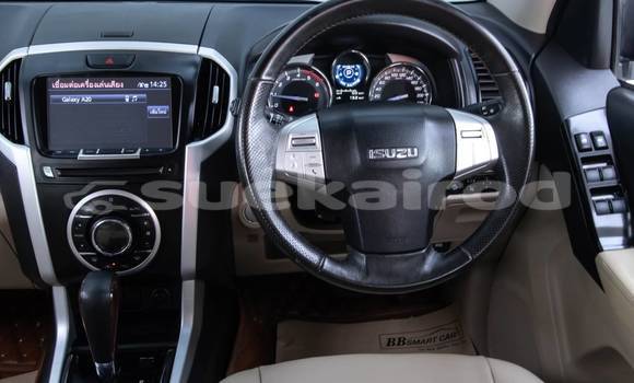 Buy Used Isuzu MU-7 Other Car in Bangkok in Bangkok Buy Used Isuzu MU-7 Other Car in Bangkok in Bangkok