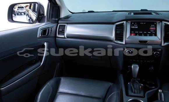 ซื้อ รถมือสอง Ford Everest สีดำ รถยนต์ ใน %{เมือง} ใน กรุงเทพมหานคร ซื้อ รถมือสอง Ford Everest สีดำ รถยนต์ ใน %{เมือง} ใน กรุงเทพมหานคร