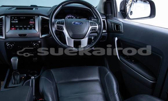 ซื้อ รถมือสอง Ford Everest สีดำ รถยนต์ ใน %{เมือง} ใน กรุงเทพมหานคร ซื้อ รถมือสอง Ford Everest สีดำ รถยนต์ ใน %{เมือง} ใน กรุงเทพมหานคร