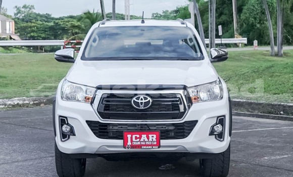Buy Used Toyota Hiluxe Revo White Car in Chiang Mai in Chiang Mai Buy Used Toyota Hiluxe Revo White Car in Chiang Mai in Chiang Mai