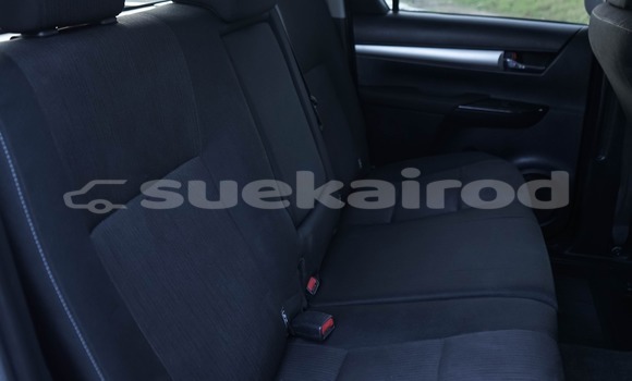 Buy Used Toyota Hiluxe Revo White Car in Chiang Mai in Chiang Mai Buy Used Toyota Hiluxe Revo White Car in Chiang Mai in Chiang Mai