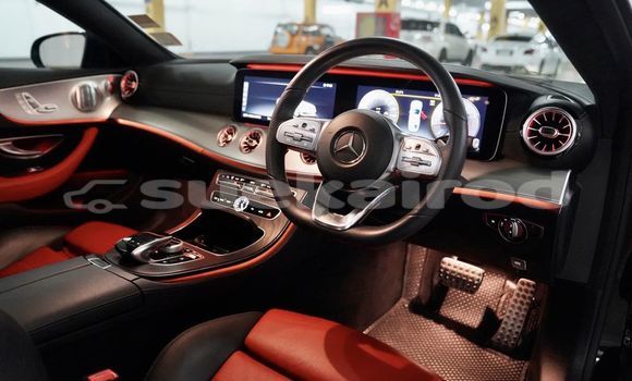 ซื้อ รถมือสอง Mercedes-Benz E200 สีดำ รถยนต์ ใน %{เมือง} ใน นนทบุรี ซื้อ รถมือสอง Mercedes-Benz E200 สีดำ รถยนต์ ใน %{เมือง} ใน นนทบุรี