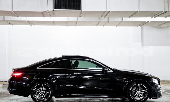 ซื้อ รถมือสอง Mercedes-Benz E200 สีดำ รถยนต์ ใน %{เมือง} ใน นนทบุรี ซื้อ รถมือสอง Mercedes-Benz E200 สีดำ รถยนต์ ใน %{เมือง} ใน นนทบุรี