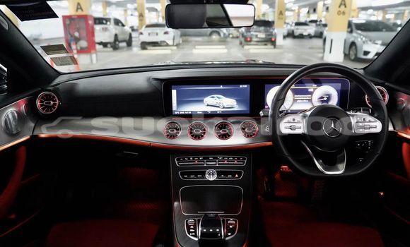 ซื้อ รถมือสอง Mercedes-Benz E200 สีดำ รถยนต์ ใน %{เมือง} ใน นนทบุรี ซื้อ รถมือสอง Mercedes-Benz E200 สีดำ รถยนต์ ใน %{เมือง} ใน นนทบุรี