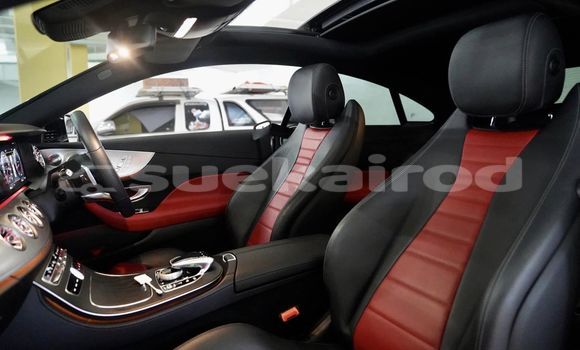 ซื้อ รถมือสอง Mercedes-Benz E200 สีดำ รถยนต์ ใน %{เมือง} ใน นนทบุรี ซื้อ รถมือสอง Mercedes-Benz E200 สีดำ รถยนต์ ใน %{เมือง} ใน นนทบุรี