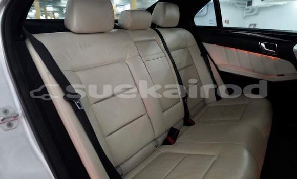 ซื้อ รถมือสอง Mercedes-Benz E200 เงิน รถยนต์ ใน %{เมือง} ใน นนทบุรี ซื้อ รถมือสอง Mercedes-Benz E200 เงิน รถยนต์ ใน %{เมือง} ใน นนทบุรี