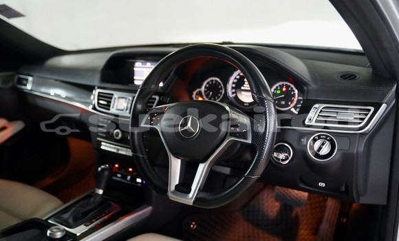 ซื้อ รถมือสอง Mercedes-Benz E200 เงิน รถยนต์ ใน %{เมือง} ใน นนทบุรี ซื้อ รถมือสอง Mercedes-Benz E200 เงิน รถยนต์ ใน %{เมือง} ใน นนทบุรี