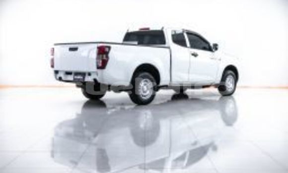 ซื้อ รถมือสอง Isuzu D-Max ขาว รถยนต์ ใน %{เมือง} ใน กรุงเทพมหานคร ซื้อ รถมือสอง Isuzu D-Max ขาว รถยนต์ ใน %{เมือง} ใน กรุงเทพมหานคร