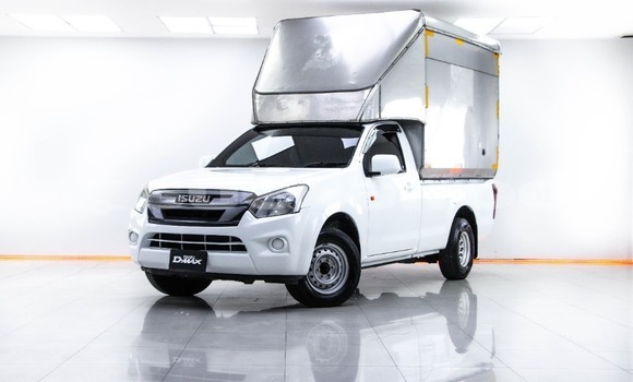 ซื้อ รถมือสอง Isuzu D–MAX ขาว รถยนต์ ใน %{เมือง} ใน กรุงเทพมหานคร
