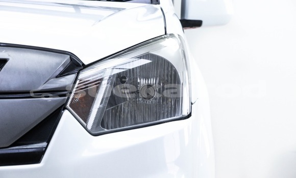 Buy Used Isuzu DâMAX White Car in Bangkok in Bangkok Buy Used Isuzu DâMAX White Car in Bangkok in Bangkok